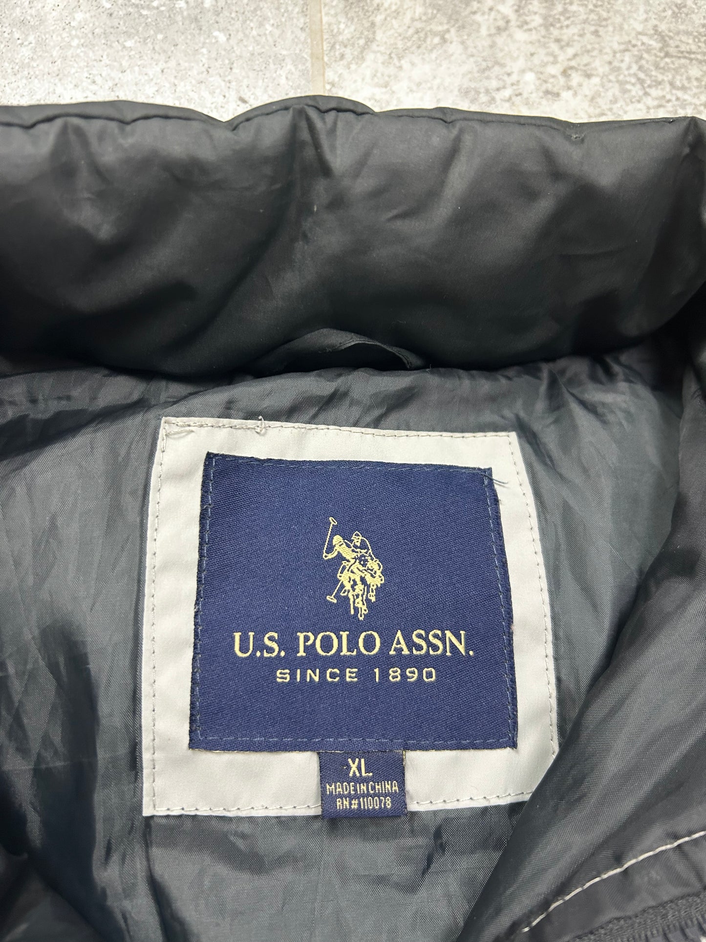 U.S ASSN. Weste (XL)